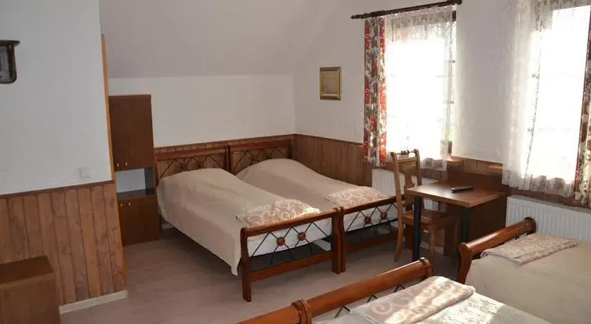 Svečių namai Alėjos Ąžuolas