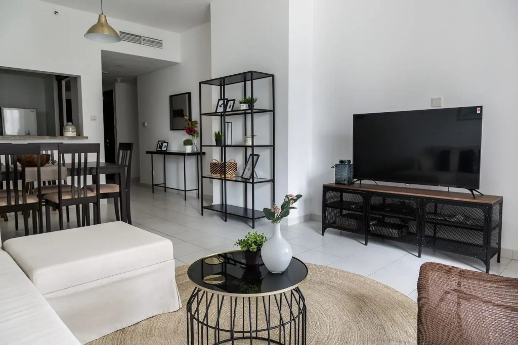 Luxury apartment with Dubai Marina views