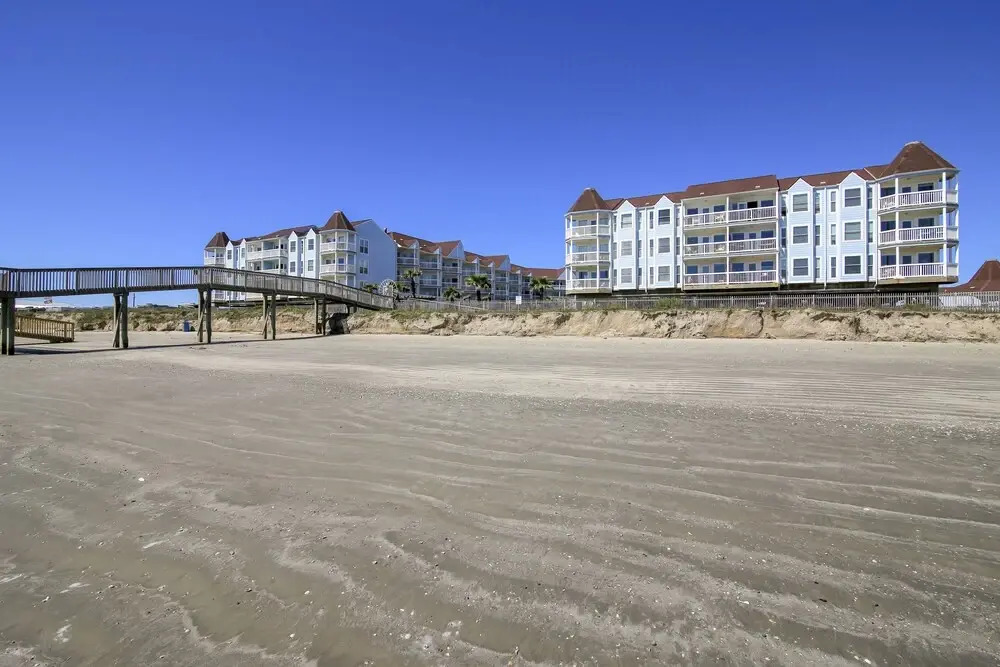 Seascape 2107 1 Bedroom Condo by RedAwning