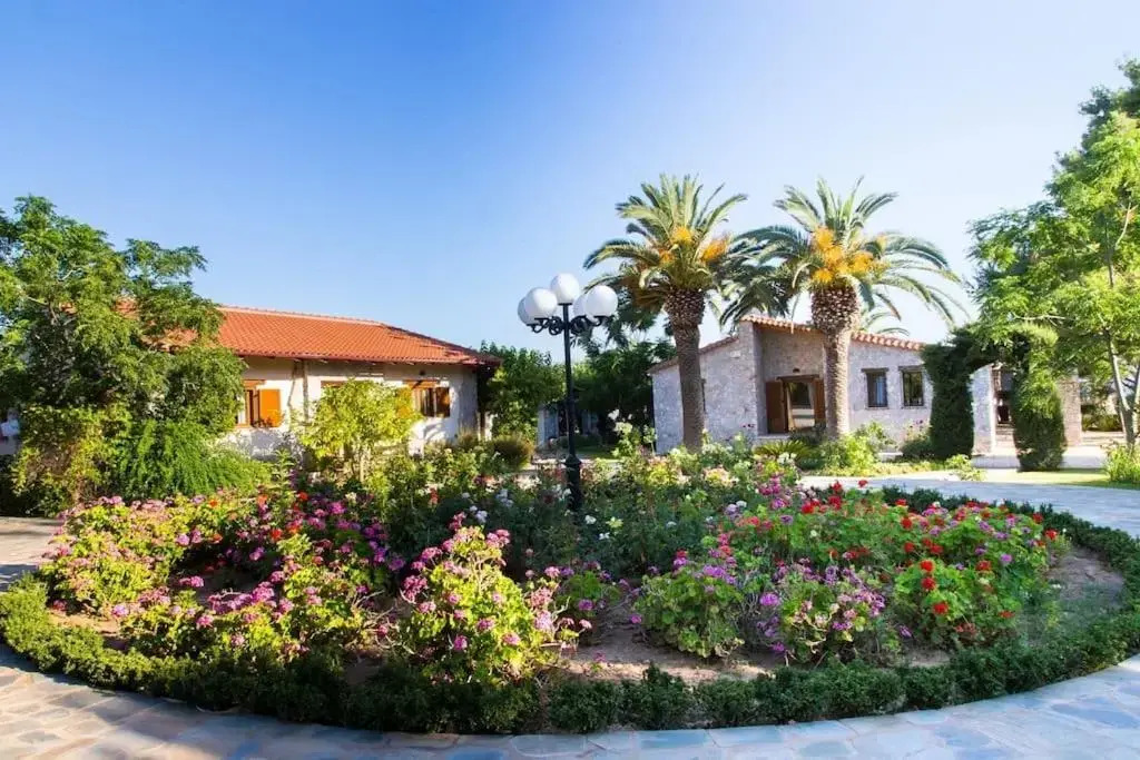 Seafront Luxury Villa w 5-en Suite BR BBQ