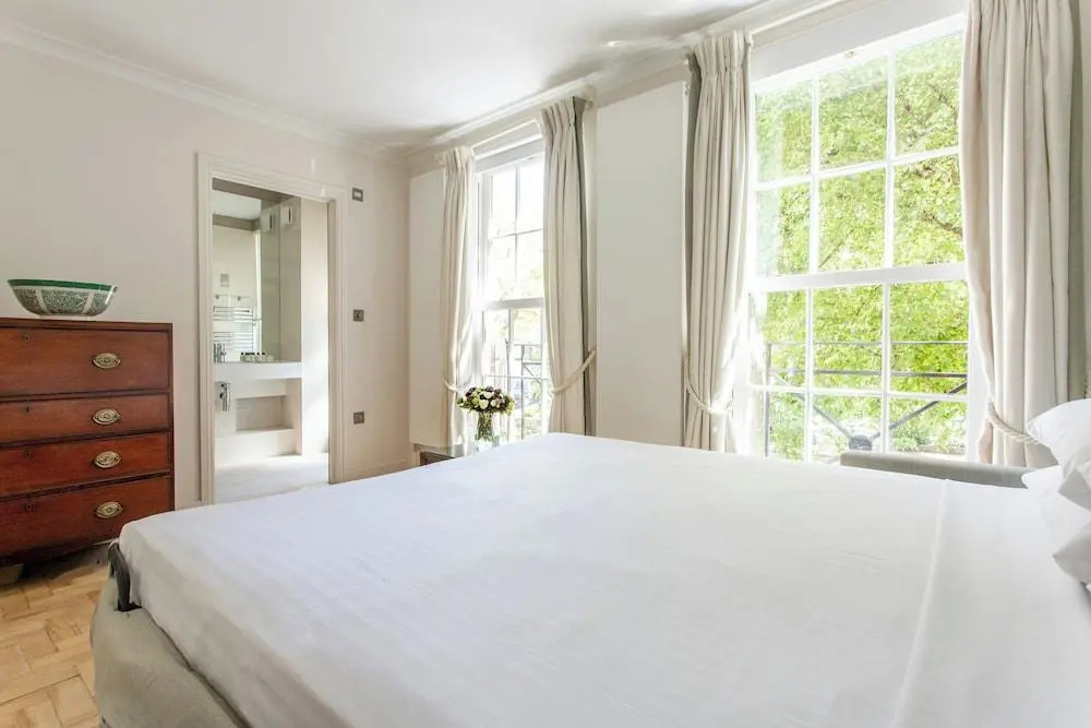 Somerset Square by Onefinestay
