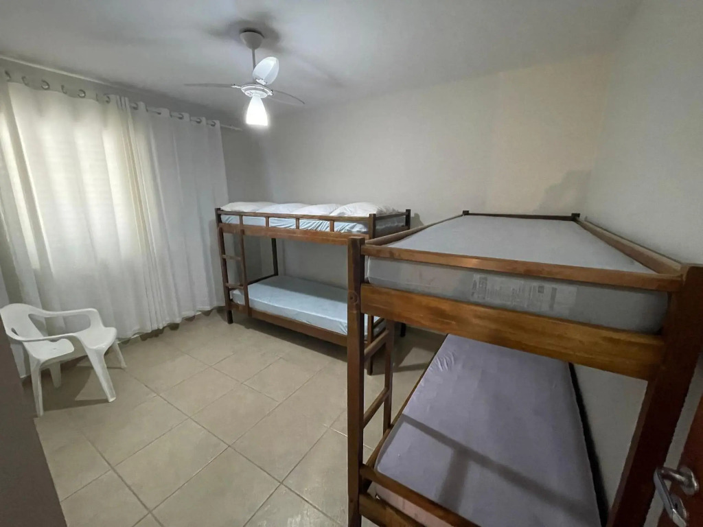 Cód 411- Casa quadra mar em Bombinhas Centro - 30m da praia