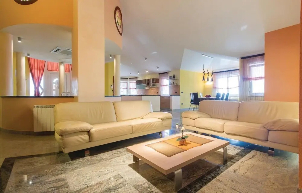 Luxurious Home In Pula