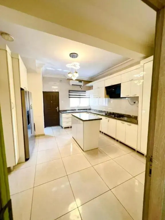 6bedroom Appartment