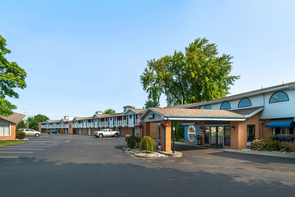 Best Western River Terrace