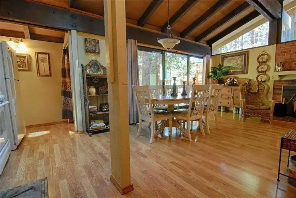 Walk the Grid, Big Deck, Updated, Pet Friendly #115