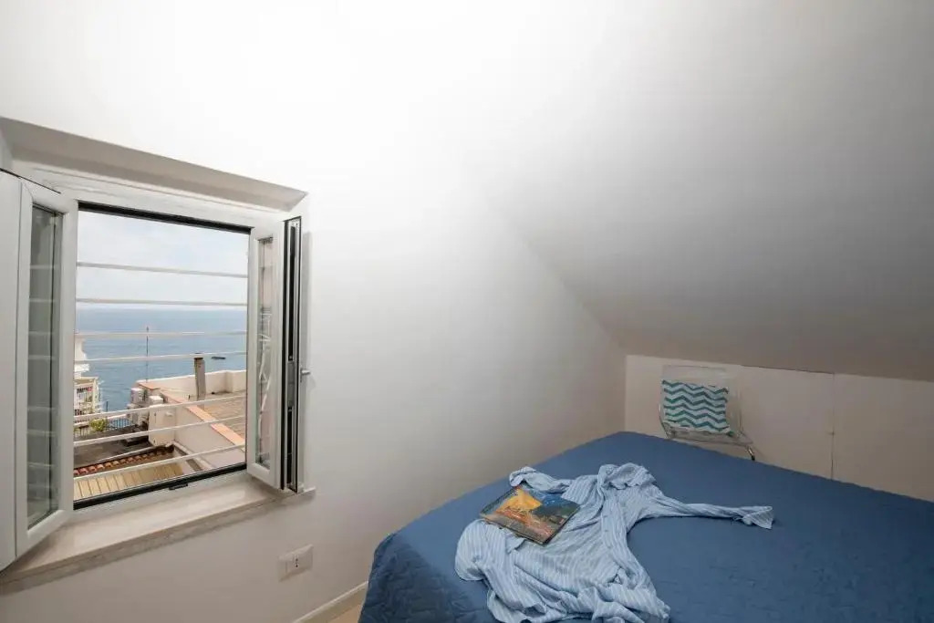 Rooftop flat in Amalfi Central "Panoramic view, Near the beach,Terrace "