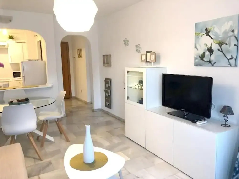 Apartment with One Bedroom in Torremolinos, with Wonderful Mountain View, Shared Pool, Terrace - 950 M From the Beach