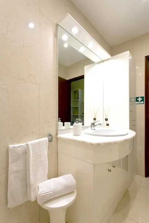 Apartment with 2 Bedrooms in Porto, with Wonderful City View, Terrace And Wifi