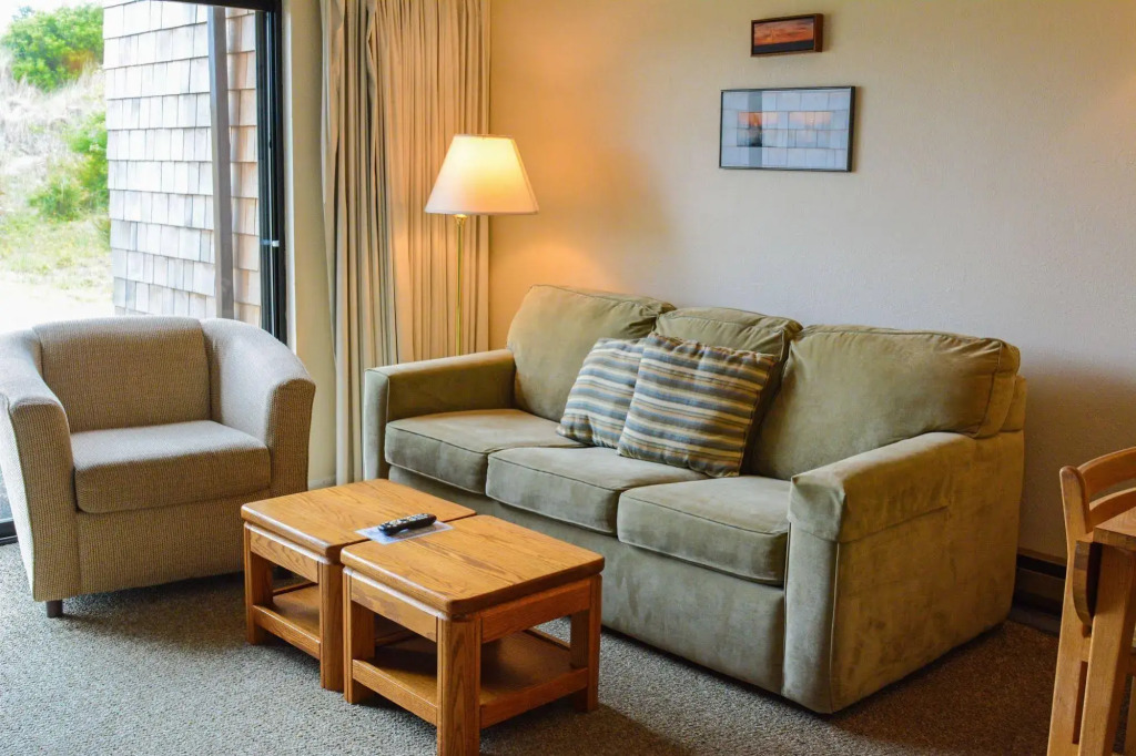 Surfcrest Resort
