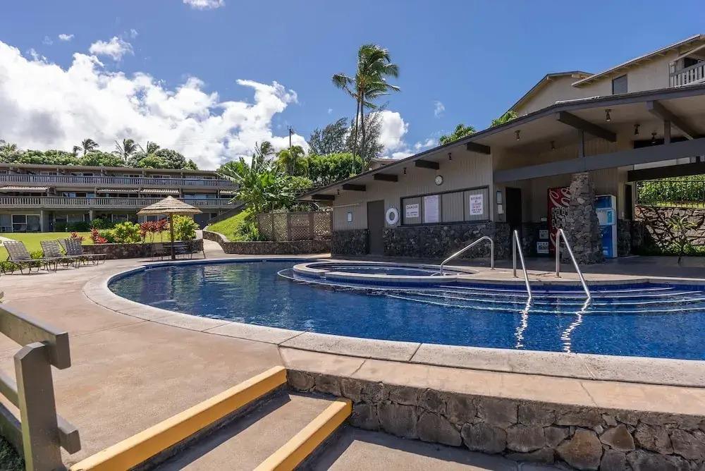 Kahana Sunset C7 2 Bedroom Condo by RedAwning