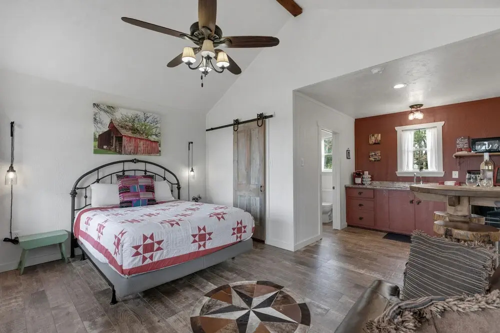 Stunning Cabin W/hot-tub and Gorgeous Ranch Views