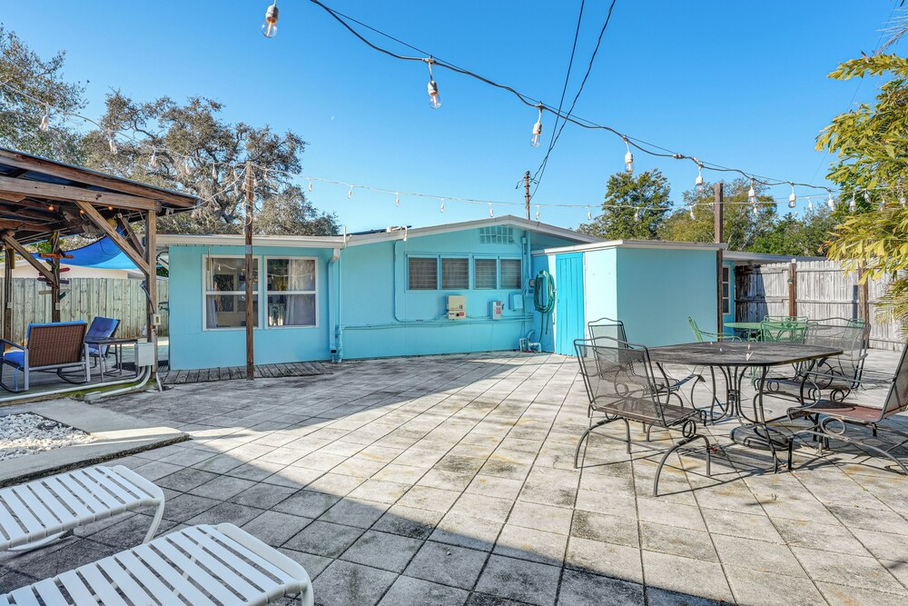 Sun & Sand in St Pete! Family Home w/ Tiki Bar
