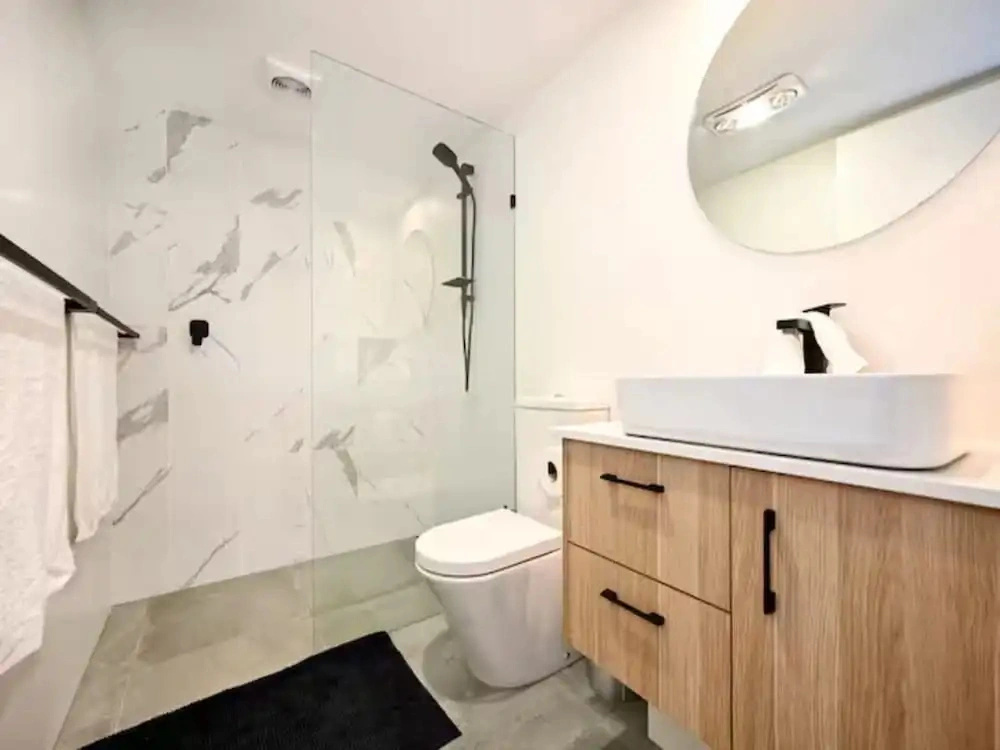 Spacious Family Stay Near Coolum Beach