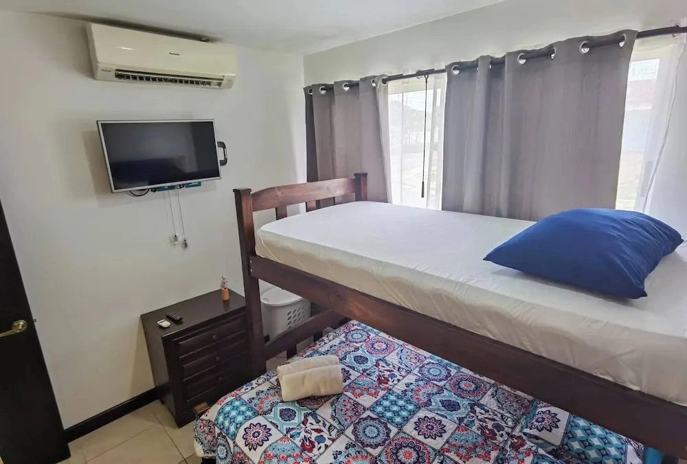Acogedora Casa de Playa, Condominio Malaga Bejuco