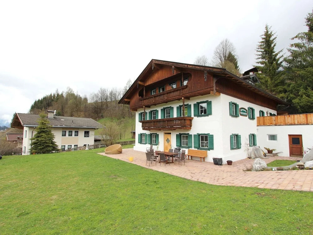 Vintage Apartment With Sauna in Hopfgarten