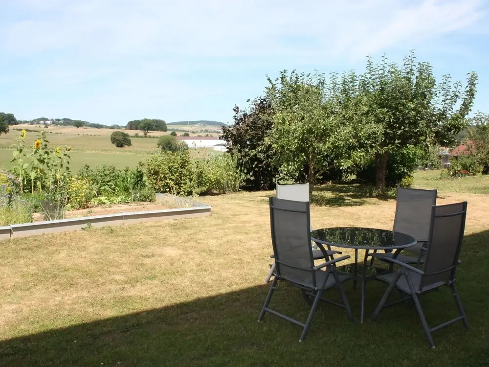 Cozy Apartment in Rommersheim near Forest