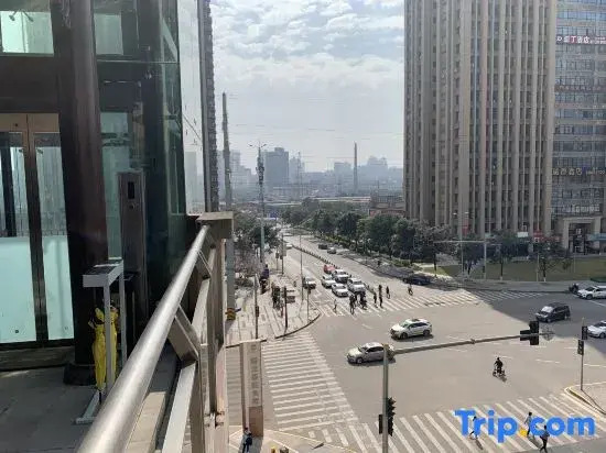 Youlan Hotel (Chongqing West Railway Station Baguocheng Branch)