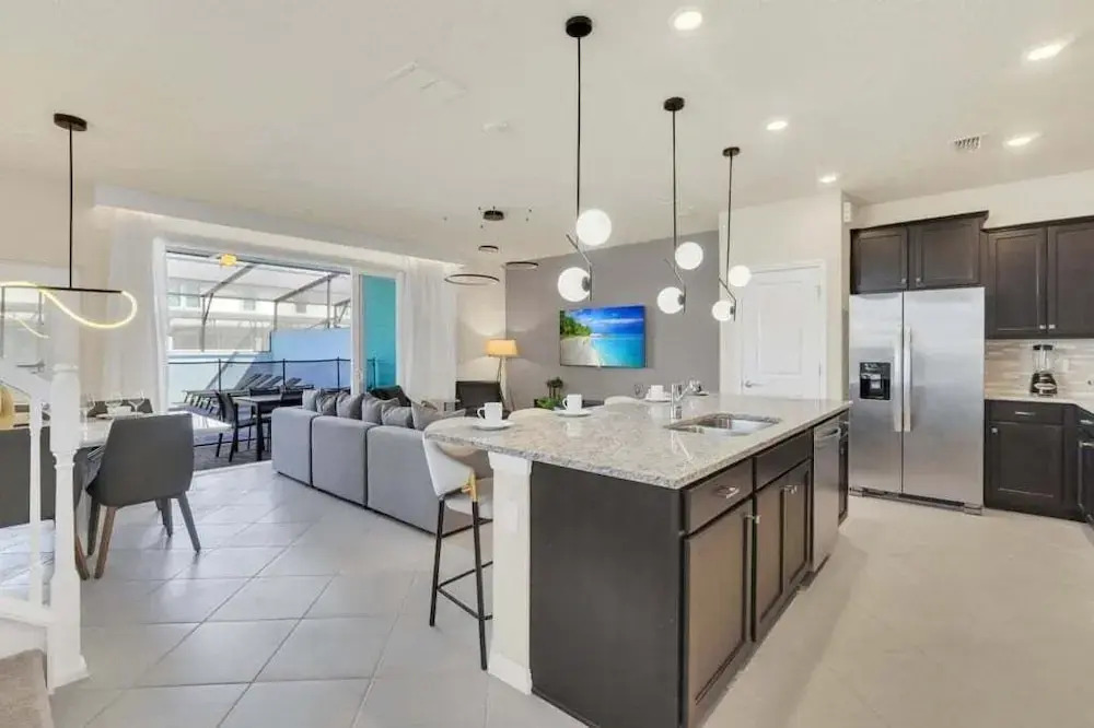 The Cutest Tonwhome & Private Splash Pool! 5 Bedroom Townhouse
