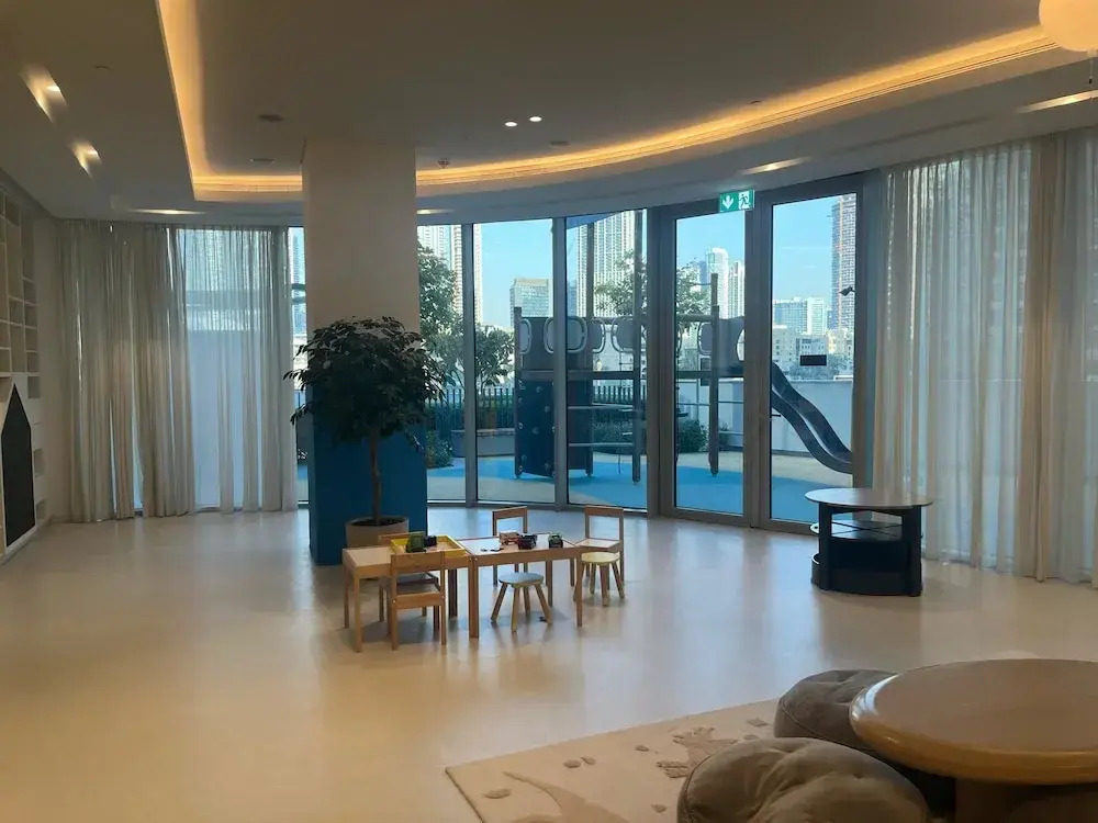 Luxury 1BR 5 star Apt Burj Khalifa View