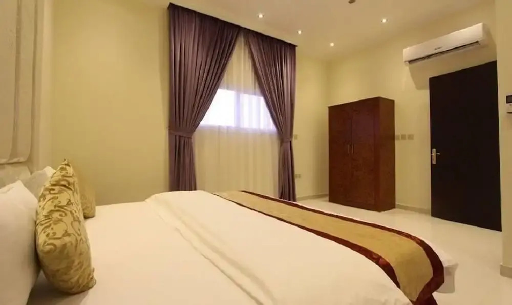 Tiran Island Suites