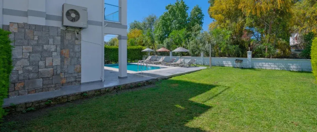 Villa Almira 2