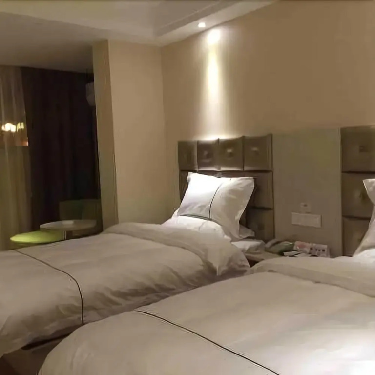 Super 8 Hotel