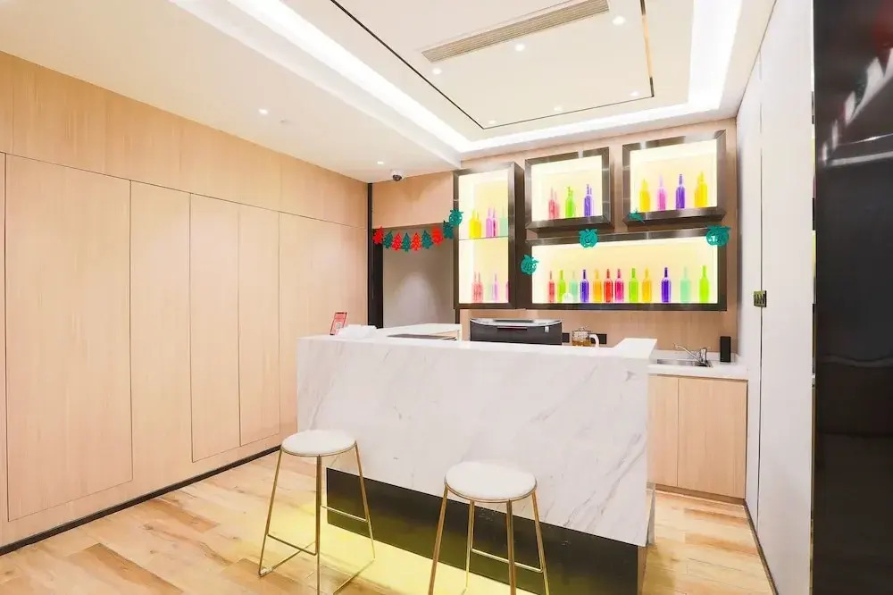 CJIA Service Apartment Hotel