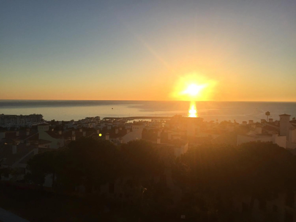 Duquesa suite and golf with a spectacular sea view