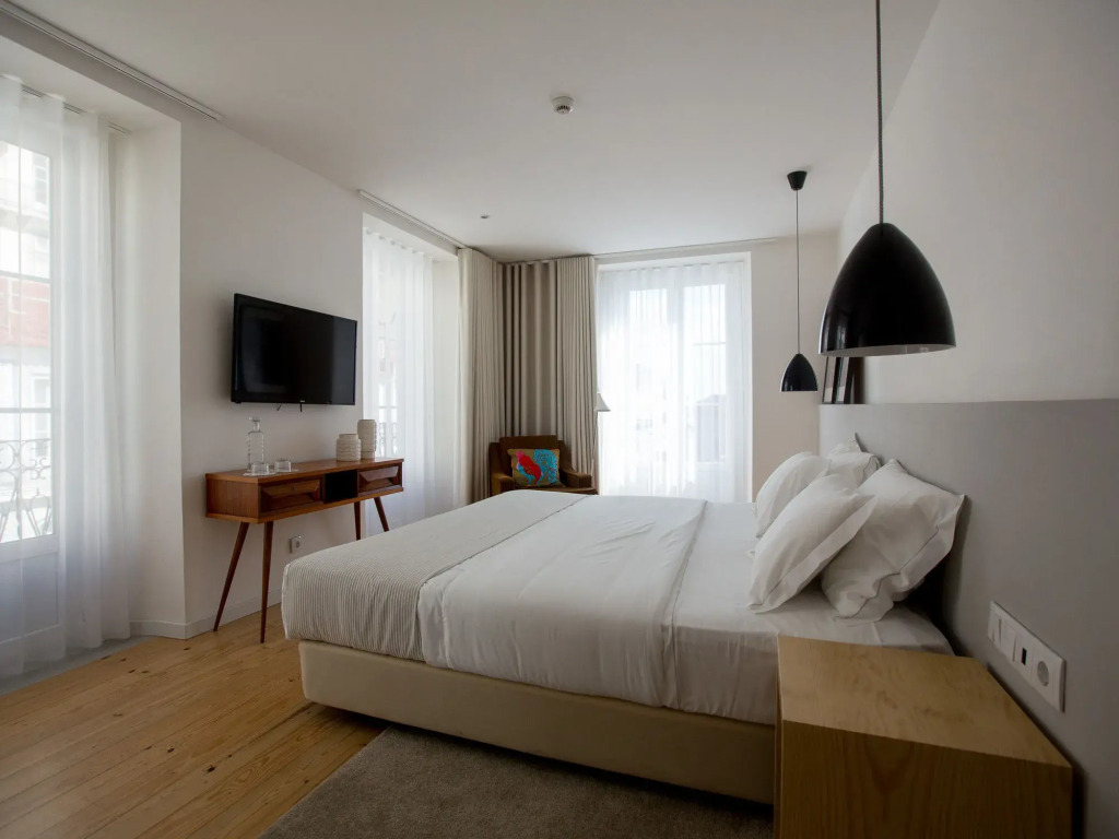 The 8 - Downtown Suites
