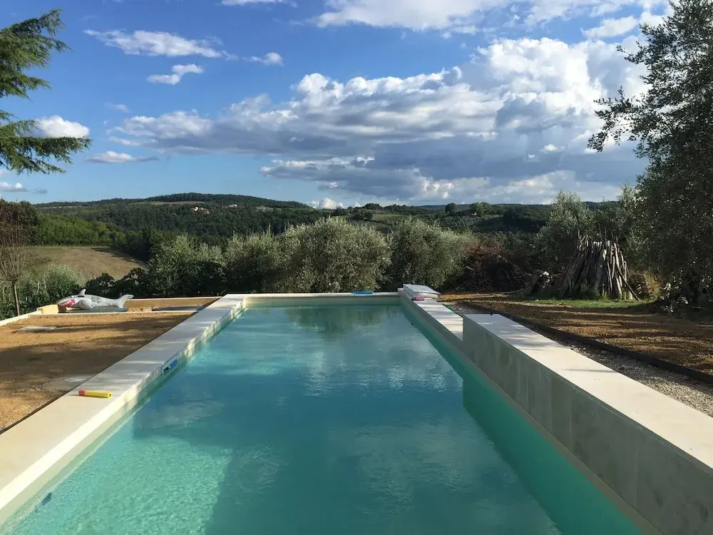 A Path of Relaxation and History Between Vineyards and Olive Trees
