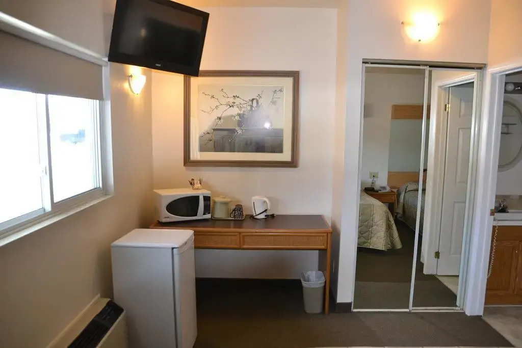 Calabogie Motor Inn