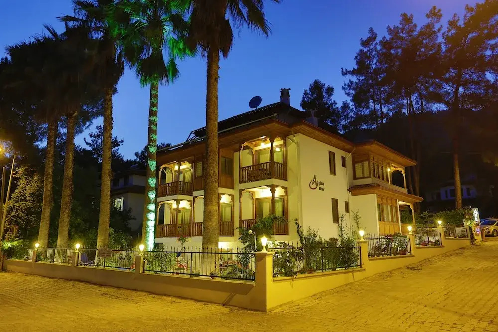 Ayka Hotel