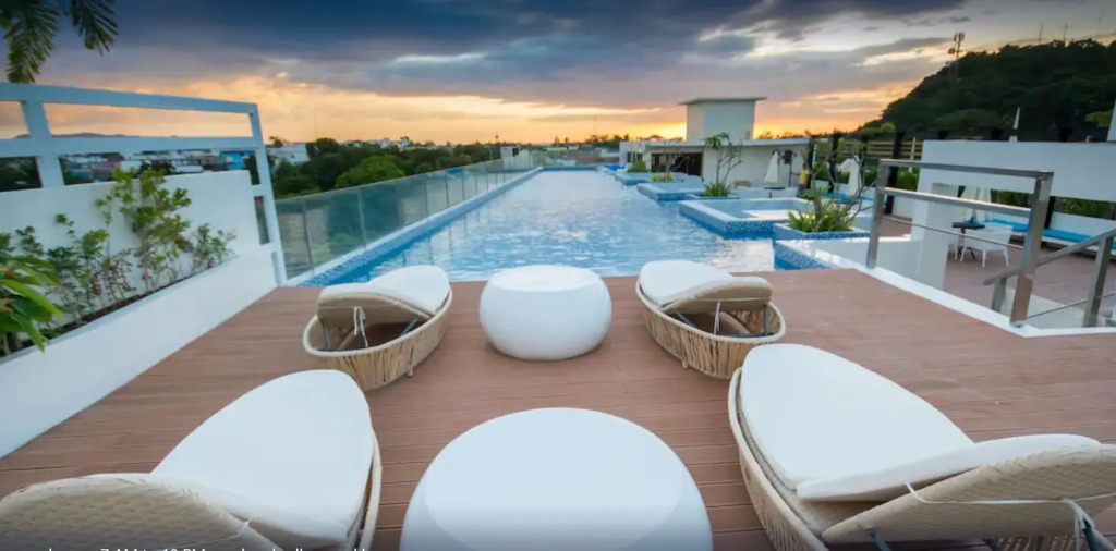 Ferra Hotel and Garden Suites