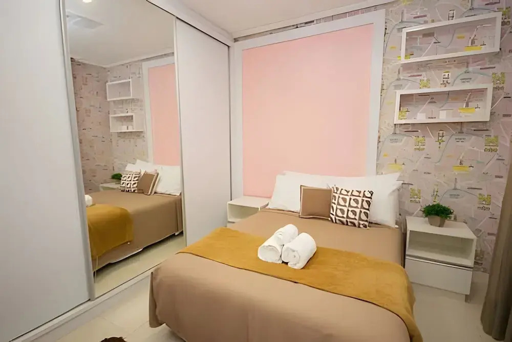 Sobrado 1 Suite 2 quartos AC 1km Shop JL