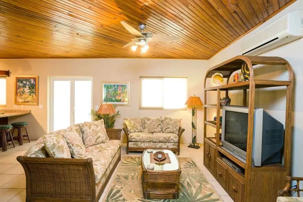 Sunset Villas 7B