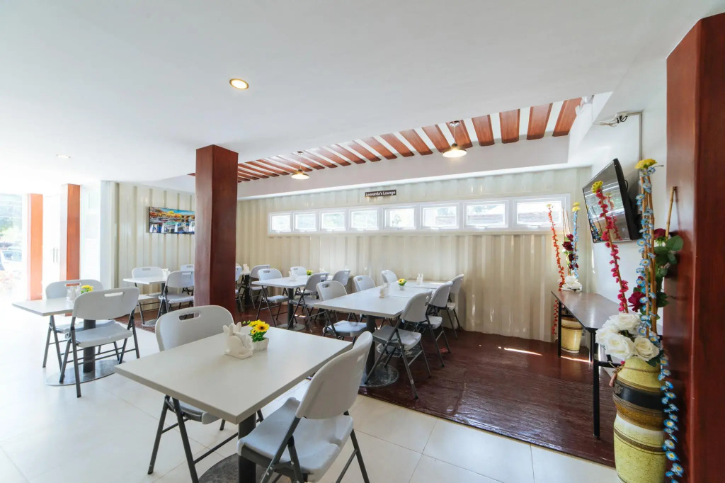 RedDoorz Plus near Puerto Princesa City Hall