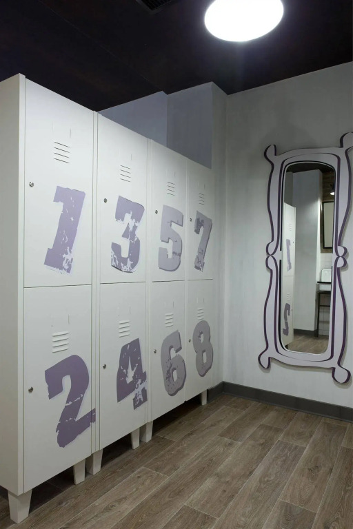 Room Ventura