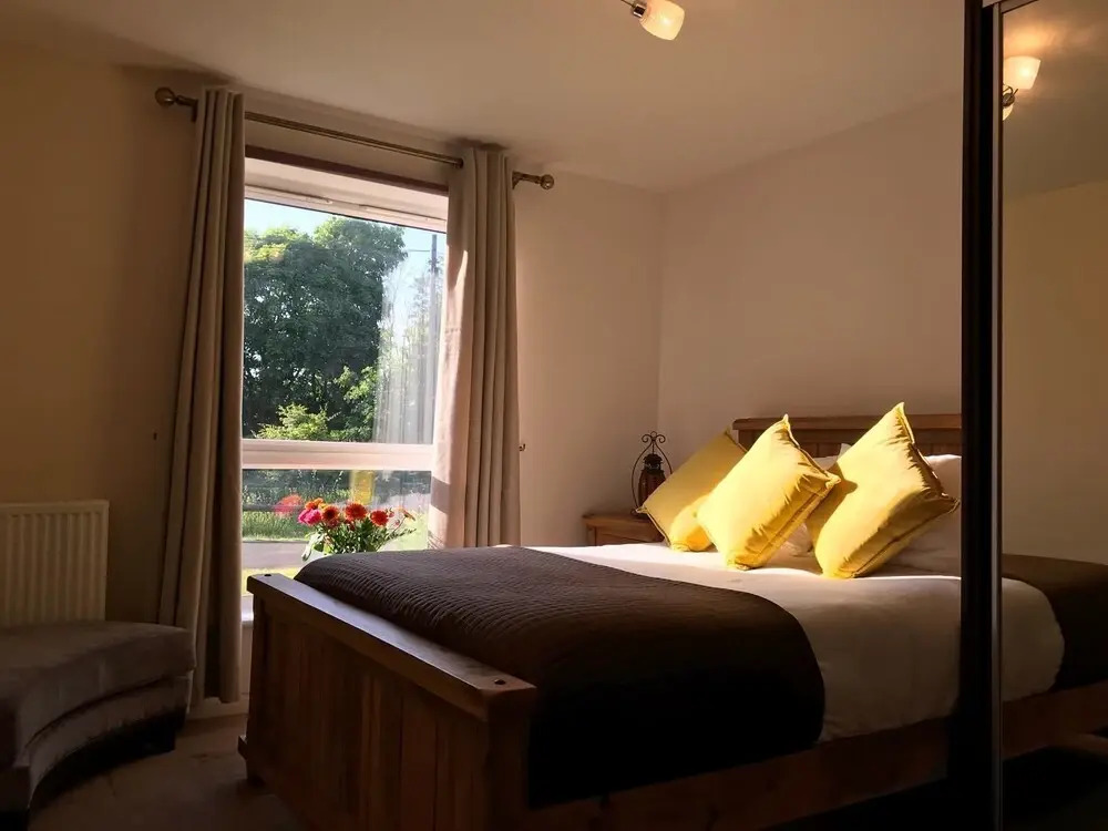 The West Cambridge Apartment