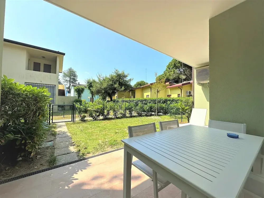 Great Flat in a Villa With Garden