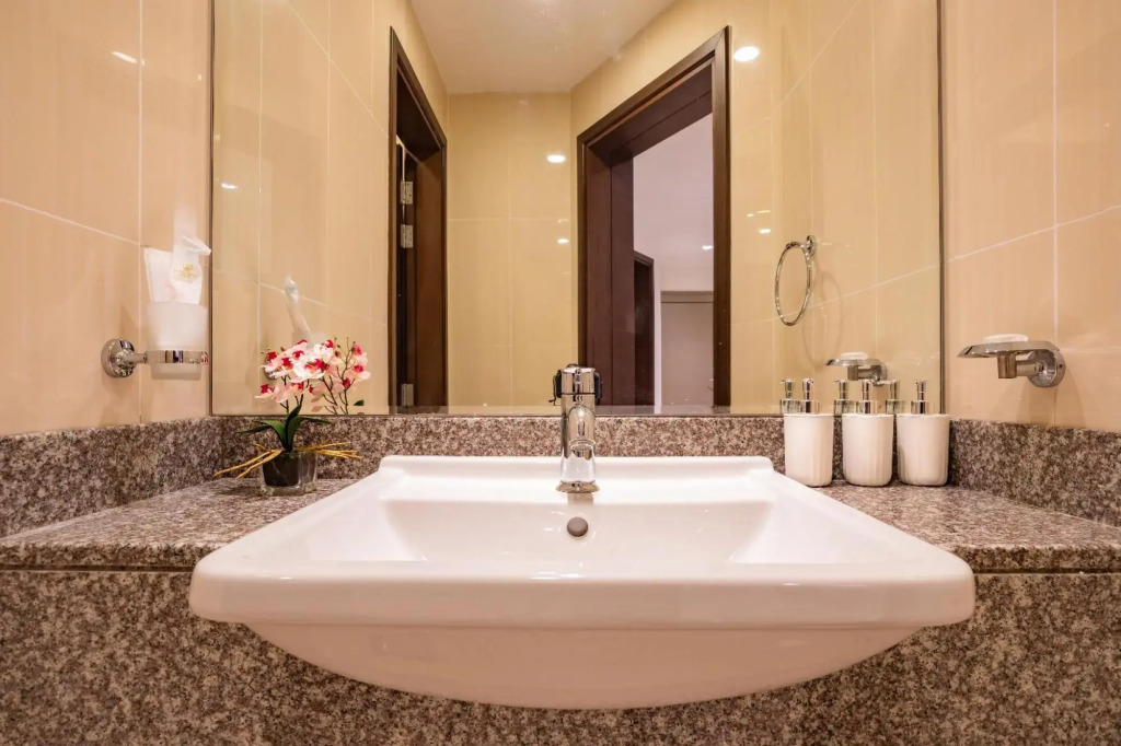 Luxury Villa Private Pool Disinfection Parking