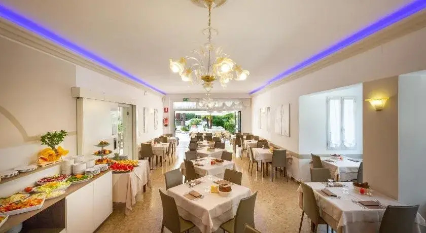 Hotel Atenea Golden Star