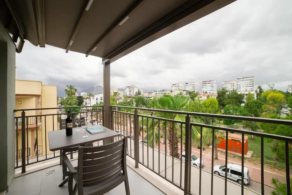 Bomo Suites