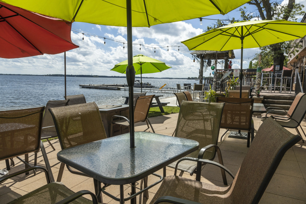 Holiday Inn Detroit Lakes - Lakefront by IHG