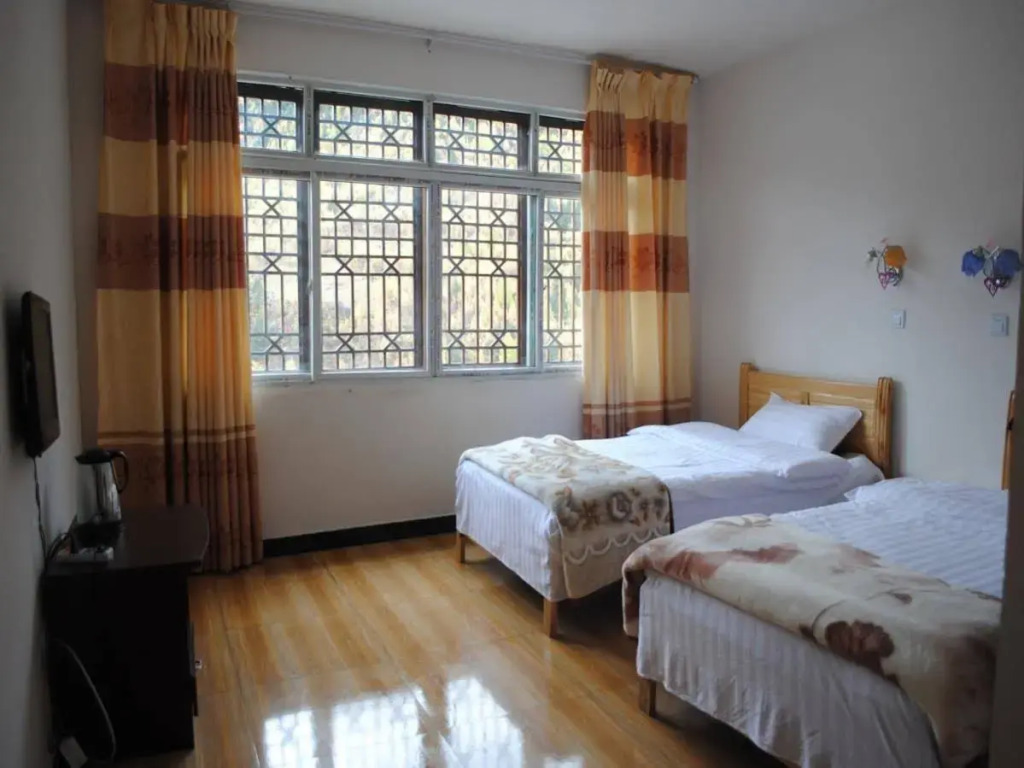 Mount Siguniang Lao Bing Inn