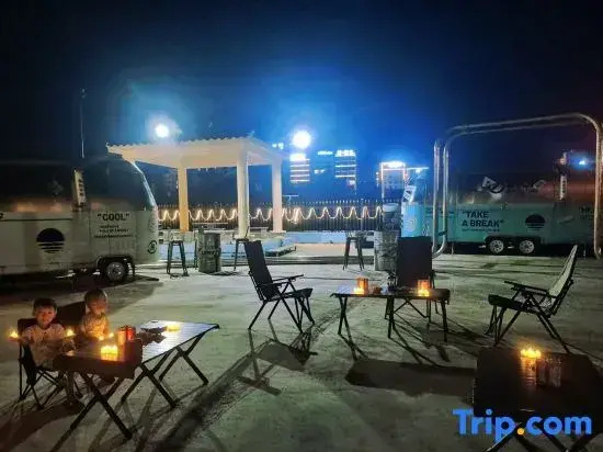 Xibian Hotel (Tai Shan Na Qin Peninsula Scenic Area Weijiaowan Branch)