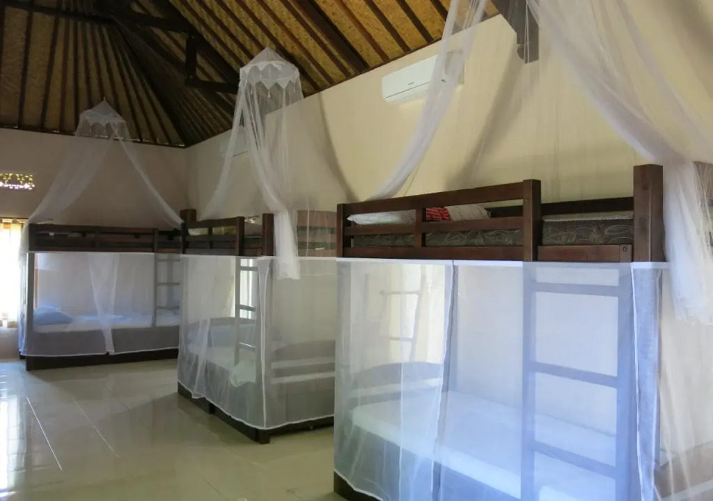 bananaleaf hostel bali
