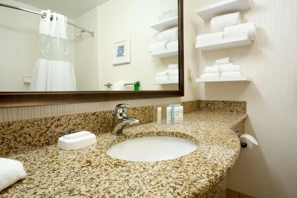 Wingate by Wyndham St Louis Airport