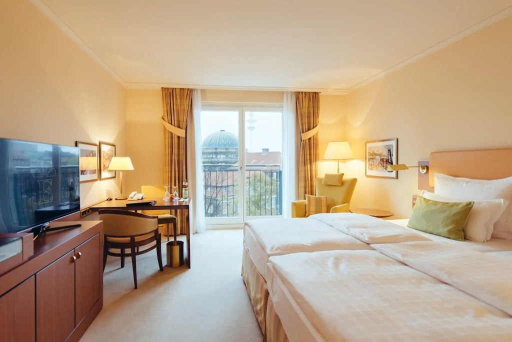 GRAND ELYSEE Hamburg