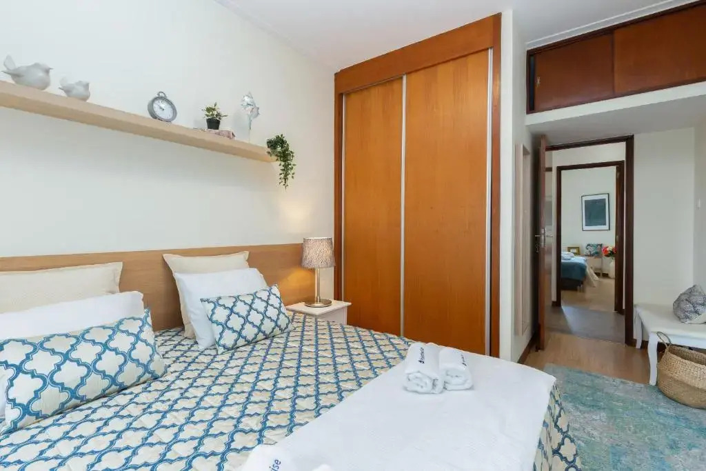 Host Wise - Deluxe Bright Flat with Netflix